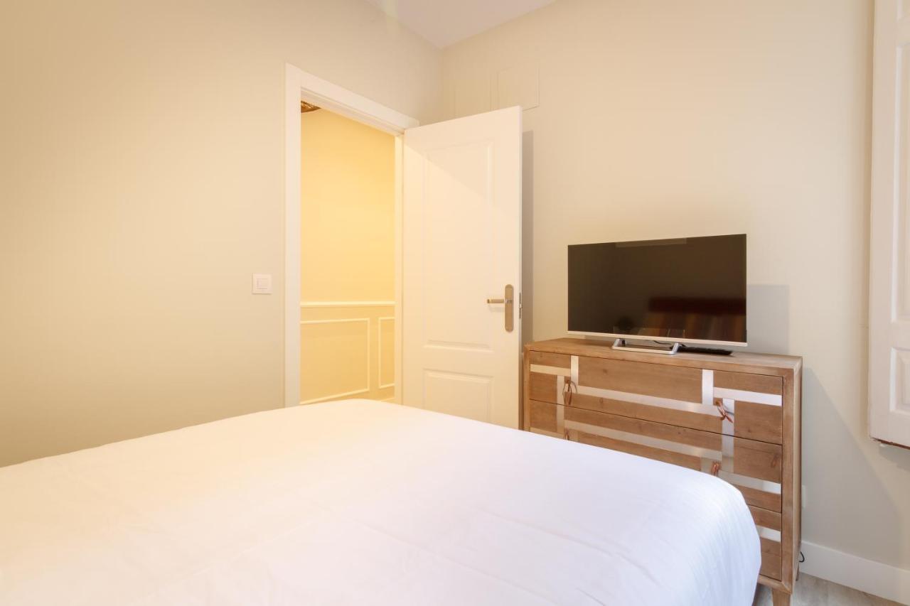 Ferienwohnung Paseo Del Arenal En El Casco Viejo Bilbao Exterior foto