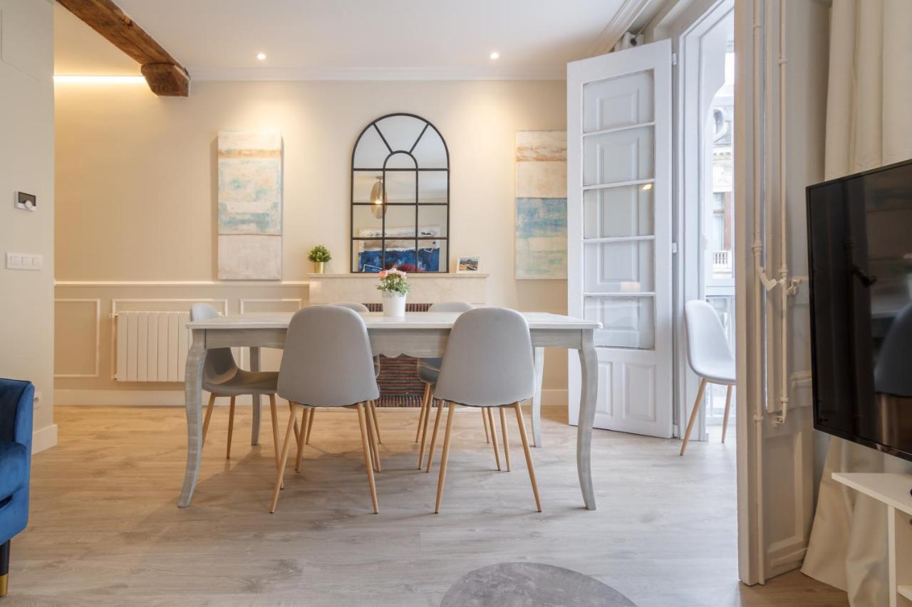 Ferienwohnung Paseo Del Arenal En El Casco Viejo Bilbao Exterior foto
