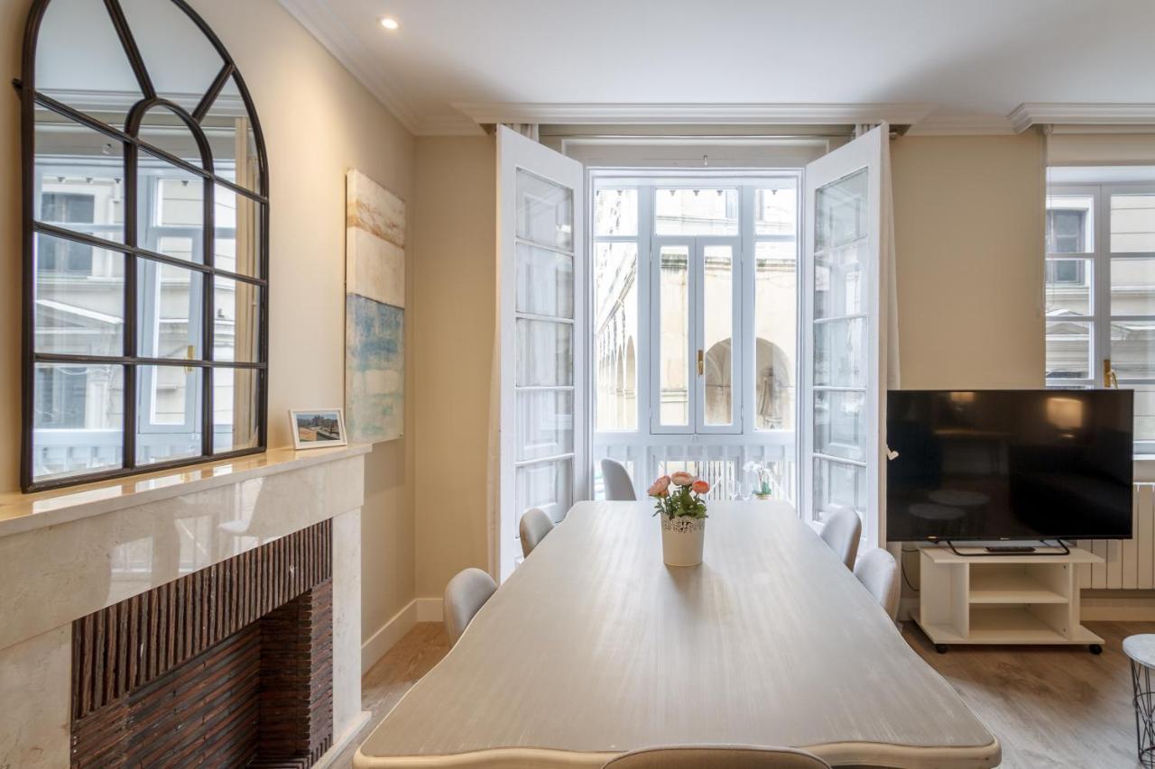 Ferienwohnung Paseo Del Arenal En El Casco Viejo Bilbao Exterior foto